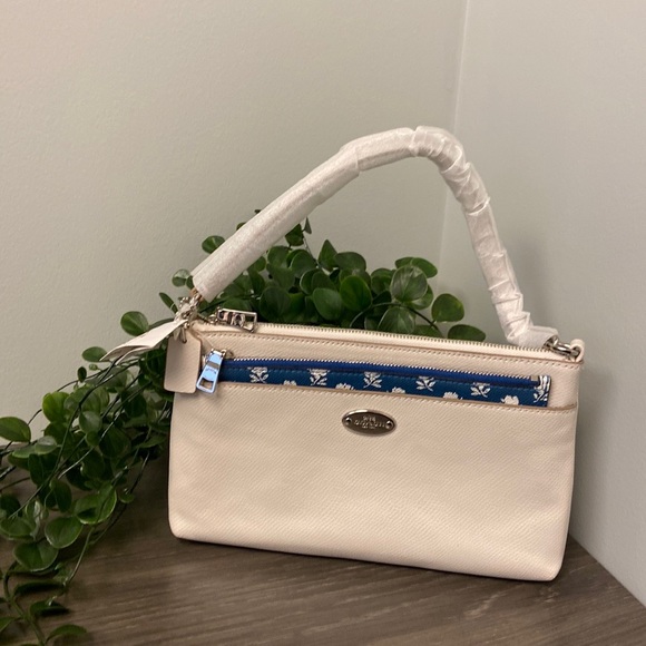 Coach Mini Shoulder Bag and Zippered Pouch Set - Picture 5 of 16